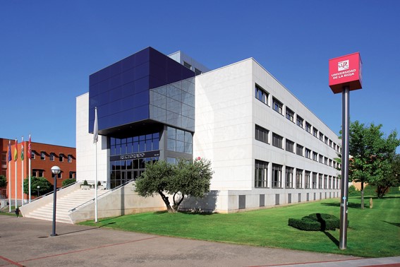 El Archivo Universitario de la Universidad de La Rioja
